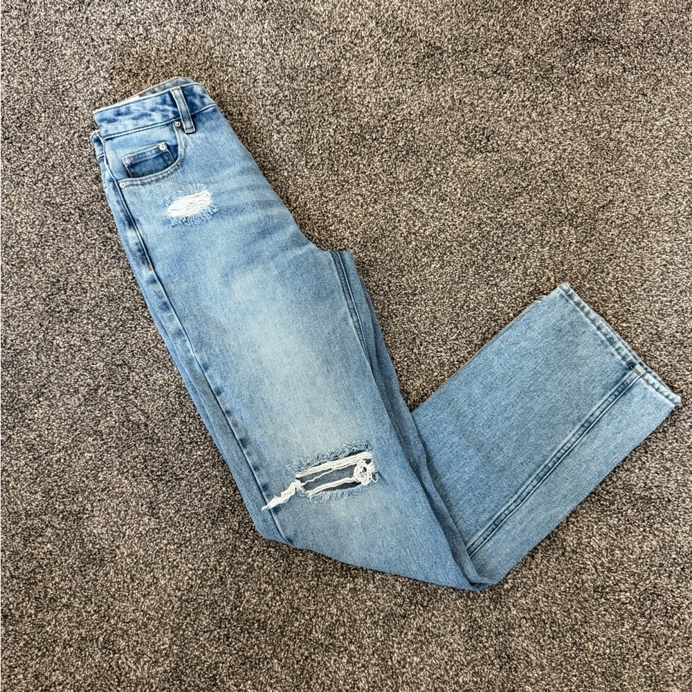 PacSun Light Blue Ripped 90’s Boyfriend Jeans